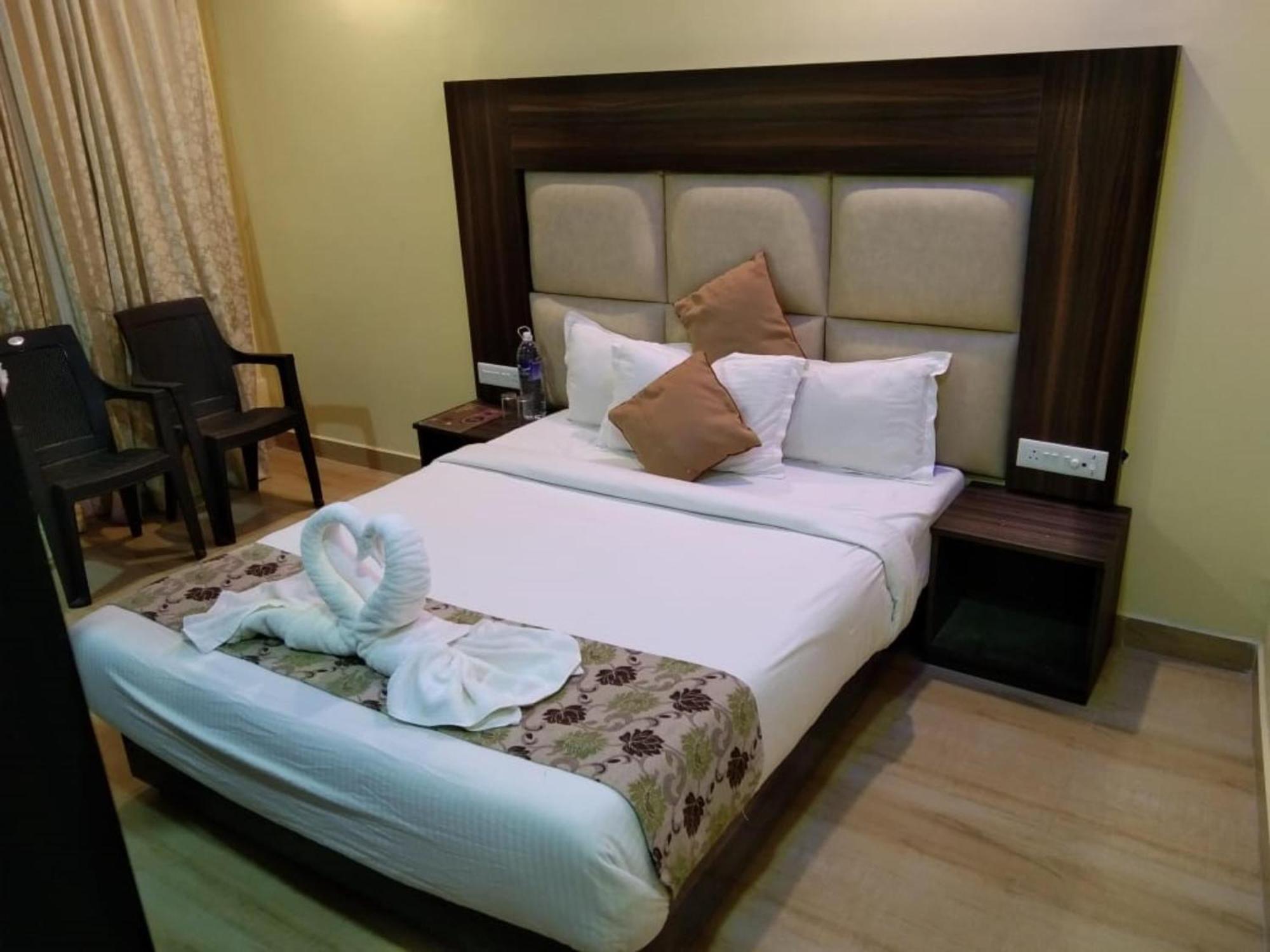 Gold India Beach Resort Govind Nagar Exterior foto