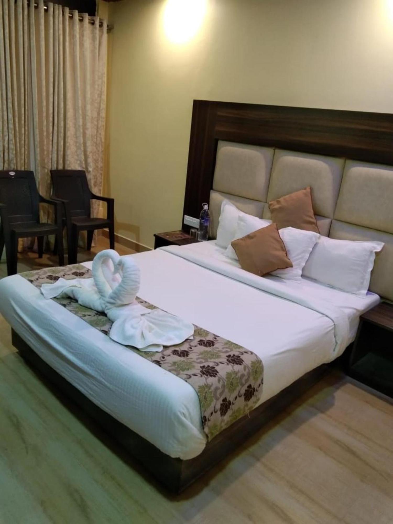 Gold India Beach Resort Govind Nagar Exterior foto